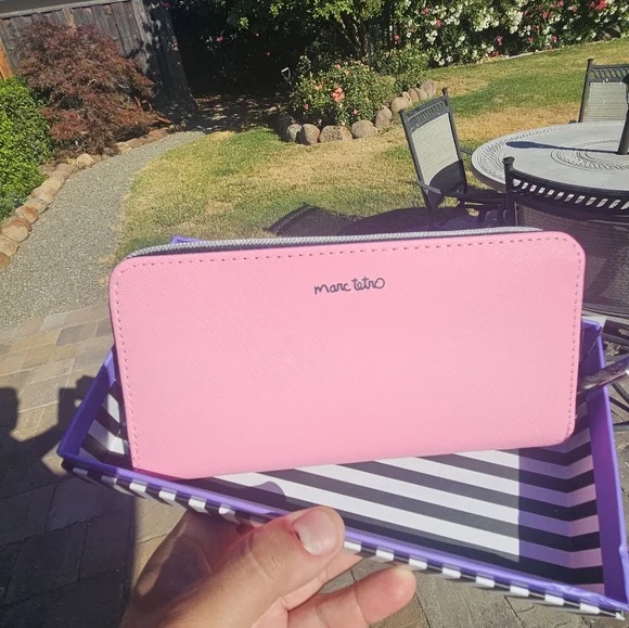 Marc Tetro Pink Yorkie Dog Wallet - Picture 5 of 6